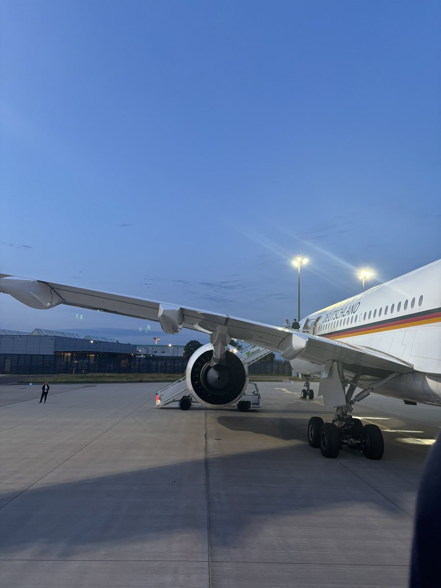 Auf nach Washington, wichtiger Besuch von <a href="/bundeskanzler/">Bundeskanzler Friedrich Merz</a> bei <a href="/realDonaldTrump/">Donald J. Trump</a>.