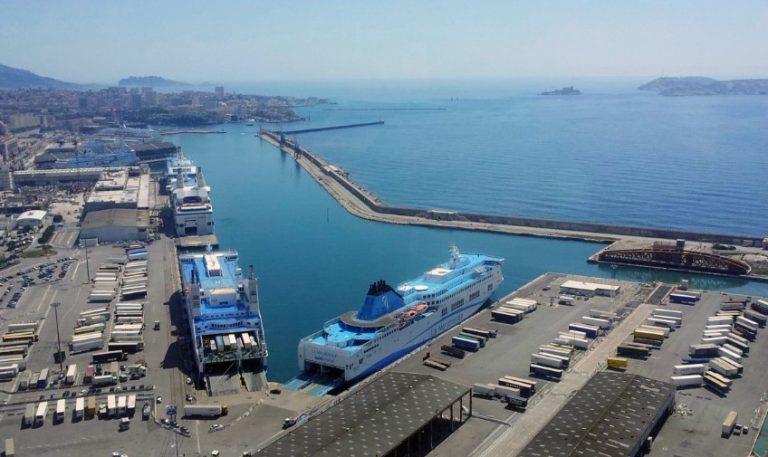 🔴🔴🔴 Última hora:
🇨🇵 #Francia Marsella 

Los trabajadores del puerto de
Marsella se niegan a cargar un
cargamento militar para lsrael.

#PueblosEnLucha ✊🏾