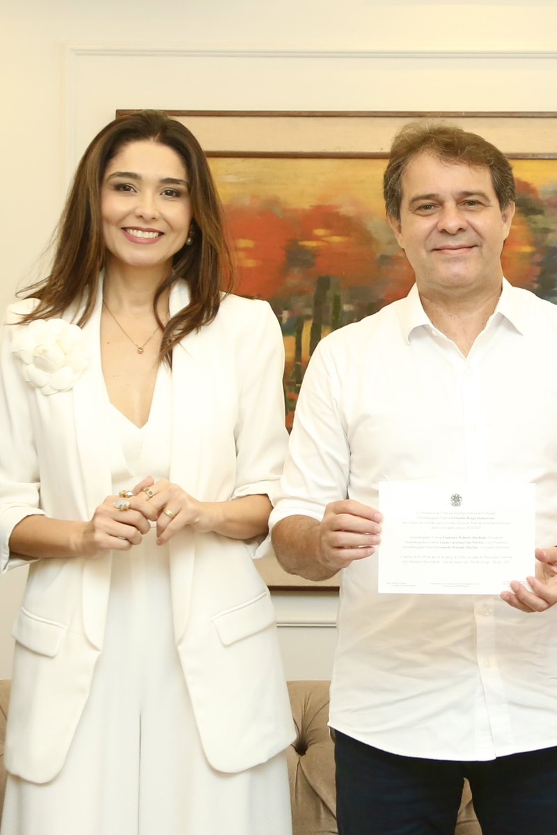 Parabenizo a juíza Gisele Chaves Sampaio Alcântara pela nomeação como desembargadora do <a href="/TRF5_oficial/">TRF da 5ª Região</a>, sendo mais uma cearense a integrar as altas cortes brasileiras. Que tenha um excelente trabalho e siga zelando pelos interesses dos que mais necessitam.