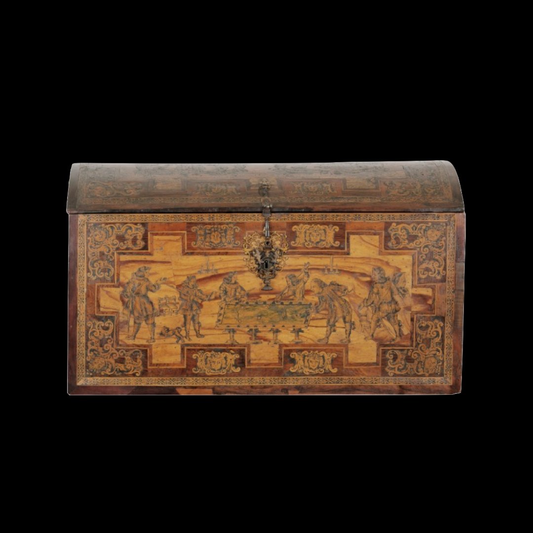 ElMuseoSoumaya's tweet photo. Casa #GuillermoTovarDeTeresa conserva objetos que permiten conocer parte de la historia virreinal como este baúl, que muestra una partida del “juego de truco”, antecedente del billar que se jugaba en Europa desde el siglo XIV.
#GameMW
#JuegoMW https://t.co/nyQ2a73Lx6