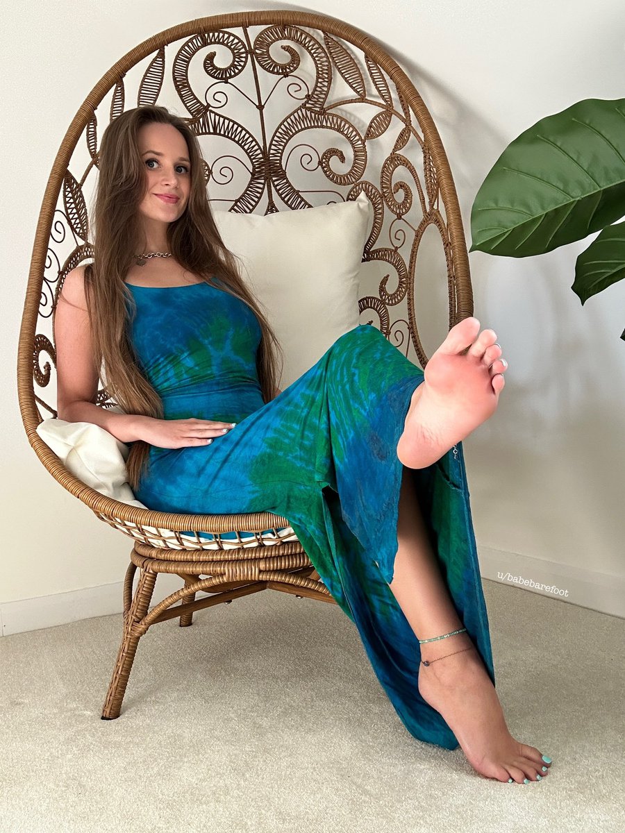 Please help me choose what colour pedi!

What colour shall I go for? (tomorrow!) 💅