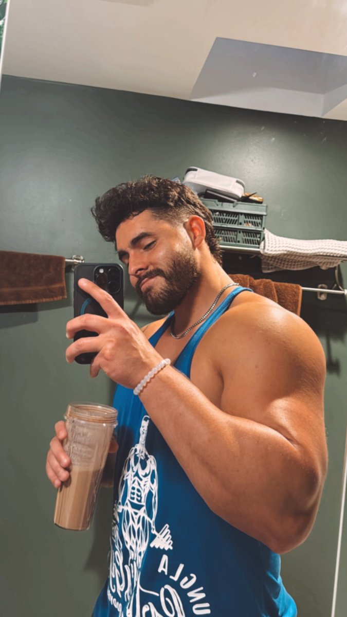 Running a pride month sale. 50% off. Cum for me 🤤