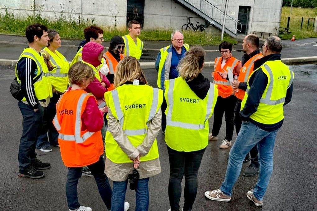 iffo_rme's tweet photo. J3 du stage national de formation de formateurs Risques Majeurs éducation#RMé :
Les risques technologiques et visite d'une #ECPE https://t.co/SDmlwLalHB
