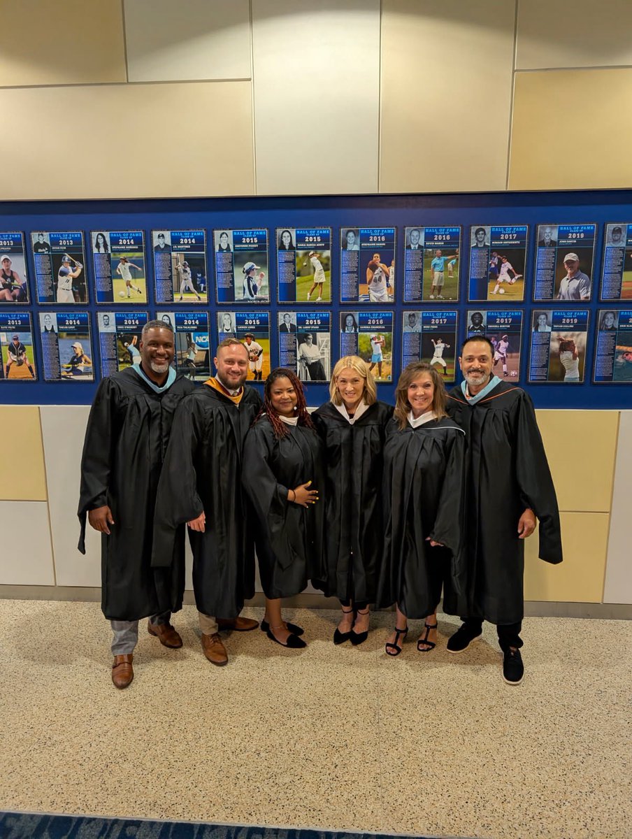 rfmarino's tweet photo. Going to miss this leadership team. They are hardworking, brilliant, and good people. I am blessed to have them in my life. Remember the Good Ol Days. #southplantation @ChristyHenschel @AlexWoodRies @sparklebrunache @eforbes21 https://t.co/CH4JUXDNc1