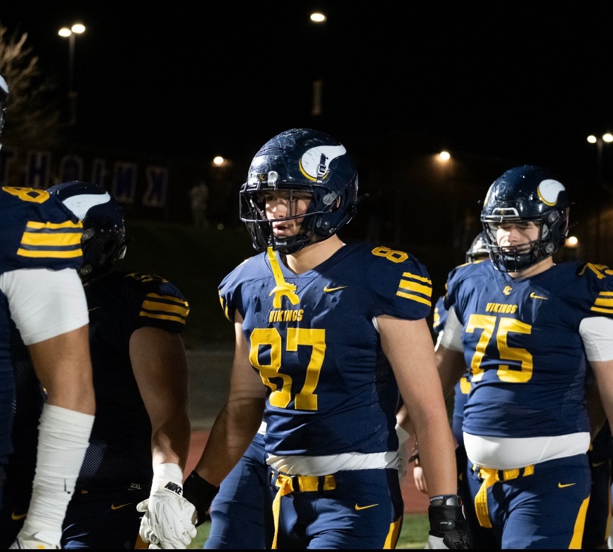 Holtz's Heroes Foundation (@holtzheroes) on Twitter photo 💪🏼 🌳 💪🏼 🍎
We couldn’t be more proud of <a href="/Edwards17Xander/">Xander Edwards</a> and <a href="/JamesHalter15/">James Halter</a>. These young men are putting in the work.
☘️ 🏈 🌳 #childrenofHHF 💪🏼 🌳 💪🏼 🍎
We couldn’t be more proud of <a href="/Edwards17Xander/">Xander Edwards</a> and <a href="/JamesHalter15/">James Halter</a>. These young men are putting in the work.
☘️ 🏈 🌳 #childrenofHHF
