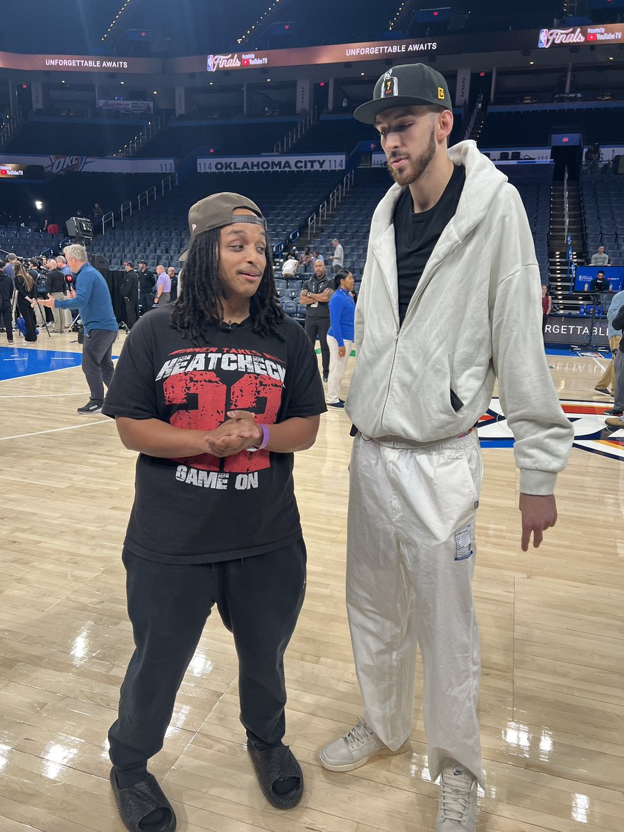 Believe it or not, this pic is not edited. 🤣