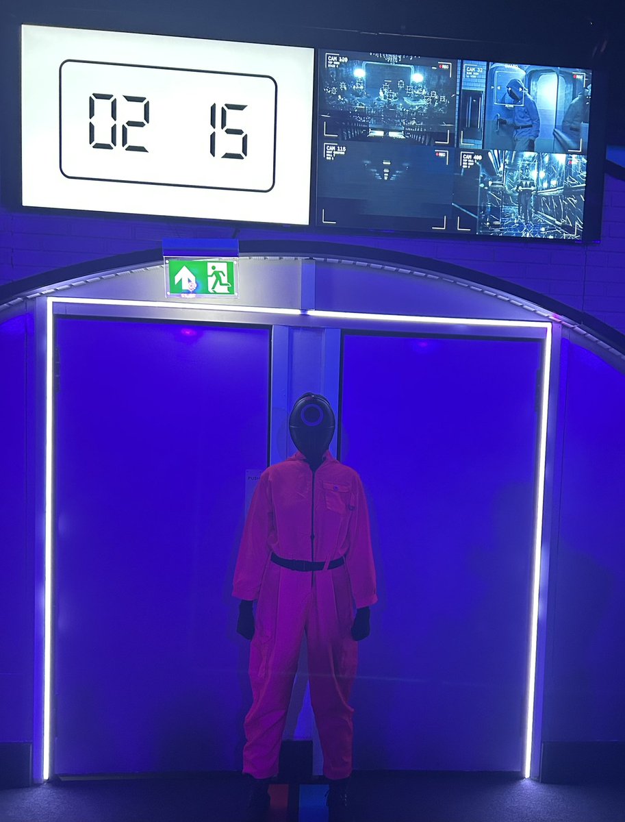 Very entertaining evening trying out new <a href="/RGLiveTickets/">RG Live</a> Squid Game Immersive Experience <a href="/ExceLLondon/">Excel London</a> 

Korean Grape Milk, sinister Guards &amp; rather stressful game of Red Light Green Light! 

Huge thanks to Joni Marks &amp; team - very welcome break mid-A Levels for <a href="/LorcanBonser/">Lorcan Bonser-Wilton</a>