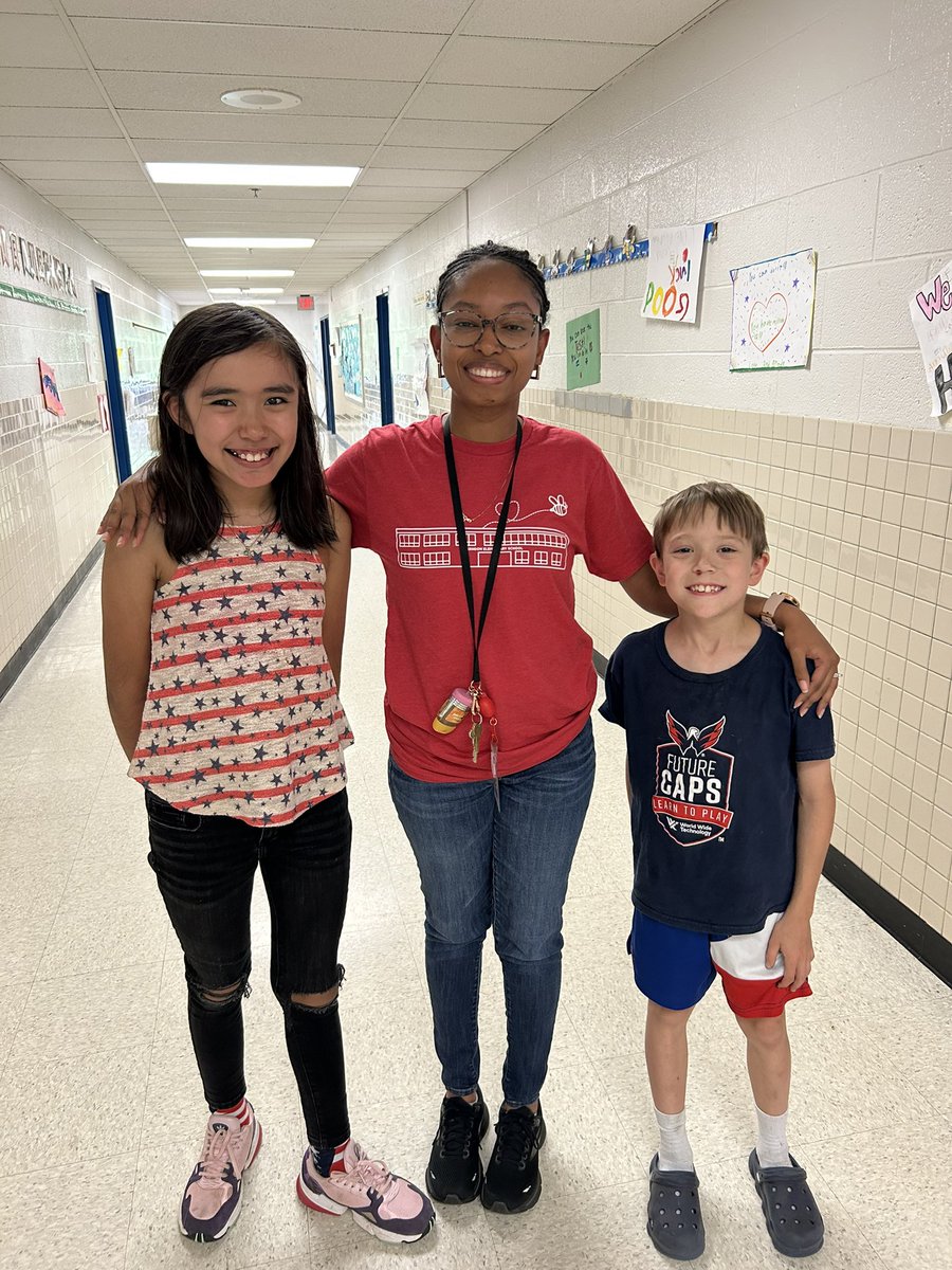 Elizabeth Baxter tweet media