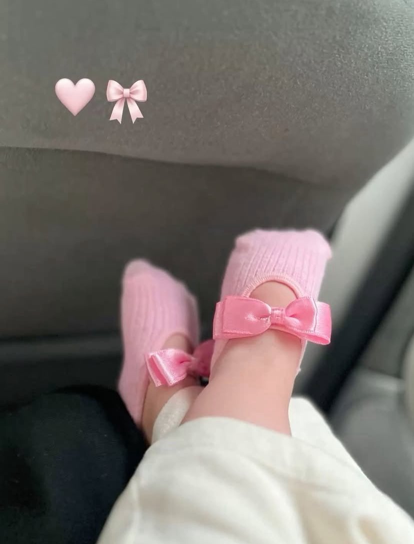 ll9i3i's tweet photo. 𝑂𝑛𝑒 𝑑𝑎𝑦 🩷 https://t.co/J0EblvNhc0