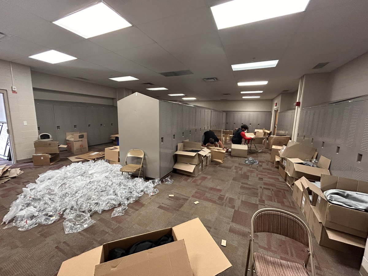 tops_equipment's tweet photo. Continued on inventorying our new apparel for this upcoming season today. This is just a small fraction of what we will see come in and out of the equipment room this summer!

Box season = best season

#TeamBehindTheTeam https://t.co/se4BM3HS6S