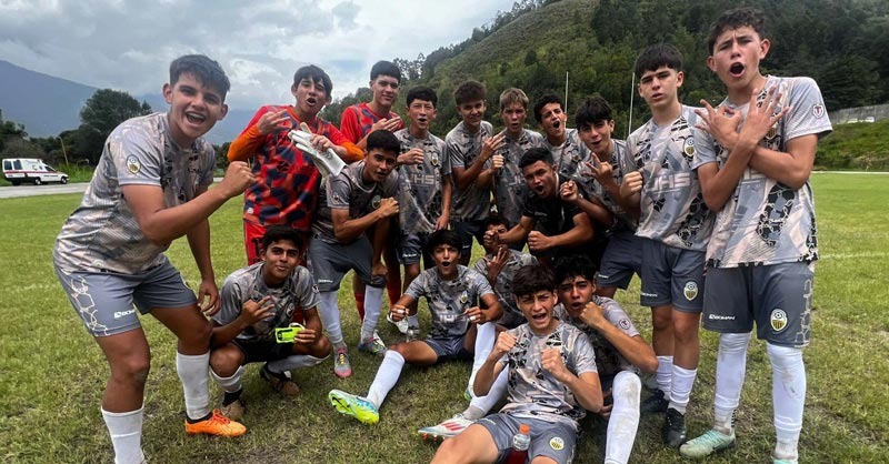 📰 Bloque bajo cosechó par de victorias en Mérida (RESEÑA) 🔥 #LigaFUTVEJunior 🏆

Lee la nota completa, presentada por <a href="/GrupoJHS1/">Grupo JHS</a> 👇

deportivotachira.com/bloque-bajo-co…

#VamosTáchira 💛🖤
#ElFuturoDelFUTVE 🇻🇪