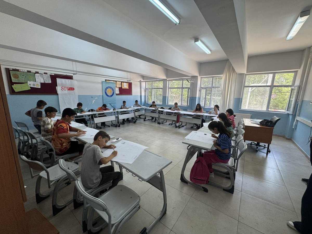 Dicle Üniversitesi olarak genç yüreklere dokunmaya devam edeceğiz. Saklı yetenekleri keşf edip doğru yerlere kanalize edeceğiz.