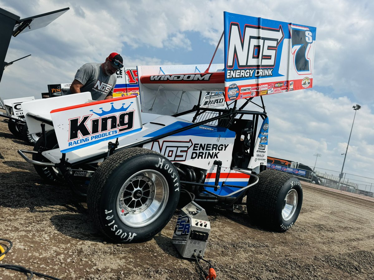 World of Outlaws (@worldofoutlaws) on Twitter photo There’s no rookie on a better roll right now than <a href="/WindomChris/">Chris Windom</a> in the <a href="/NosEnergyDrink/">NOS Energy Drink</a> #7S!
He’s reeled off six straight top-10s with the @SidesWoO7S crew.
Windoms one previous @JacksonMotorplx appearance was with <a href="/USACNation/">USAC Racing</a> in 2016, and he finished 8th. There’s no rookie on a better roll right now than <a href="/WindomChris/">Chris Windom</a> in the <a href="/NosEnergyDrink/">NOS Energy Drink</a> #7S!
He’s reeled off six straight top-10s with the @SidesWoO7S crew.
Windoms one previous @JacksonMotorplx appearance was with <a href="/USACNation/">USAC Racing</a> in 2016, and he finished 8th.