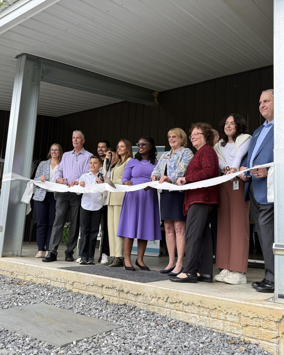delegatebmn's tweet image. Kharis Lavender Fields is another immigrant owned business is District 14 and the venue is a symbol of strength and grace. With her family, Claudia Tsas started her business just 5 years ago, and it was an honor to celebrate her anniversary on May 27th. #ImmigrantHeritageMonth