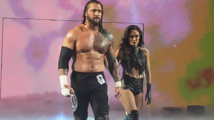 🚨| Per Fightful, Karrion Kross is currently in the final months of his WWE contract, and WWE has reportedly NOT approached him with any extension or renewal so far.

HOPEFULLY THEY RE-SIGN KROSS 🙏