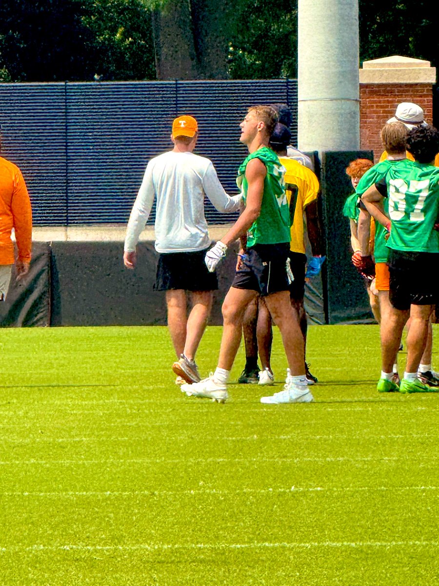 EliSchlageter13's tweet image. First camp of the summer! Been coming to the Vols camp for 3 years and it never disappoints. @coachjoshheupel #govols