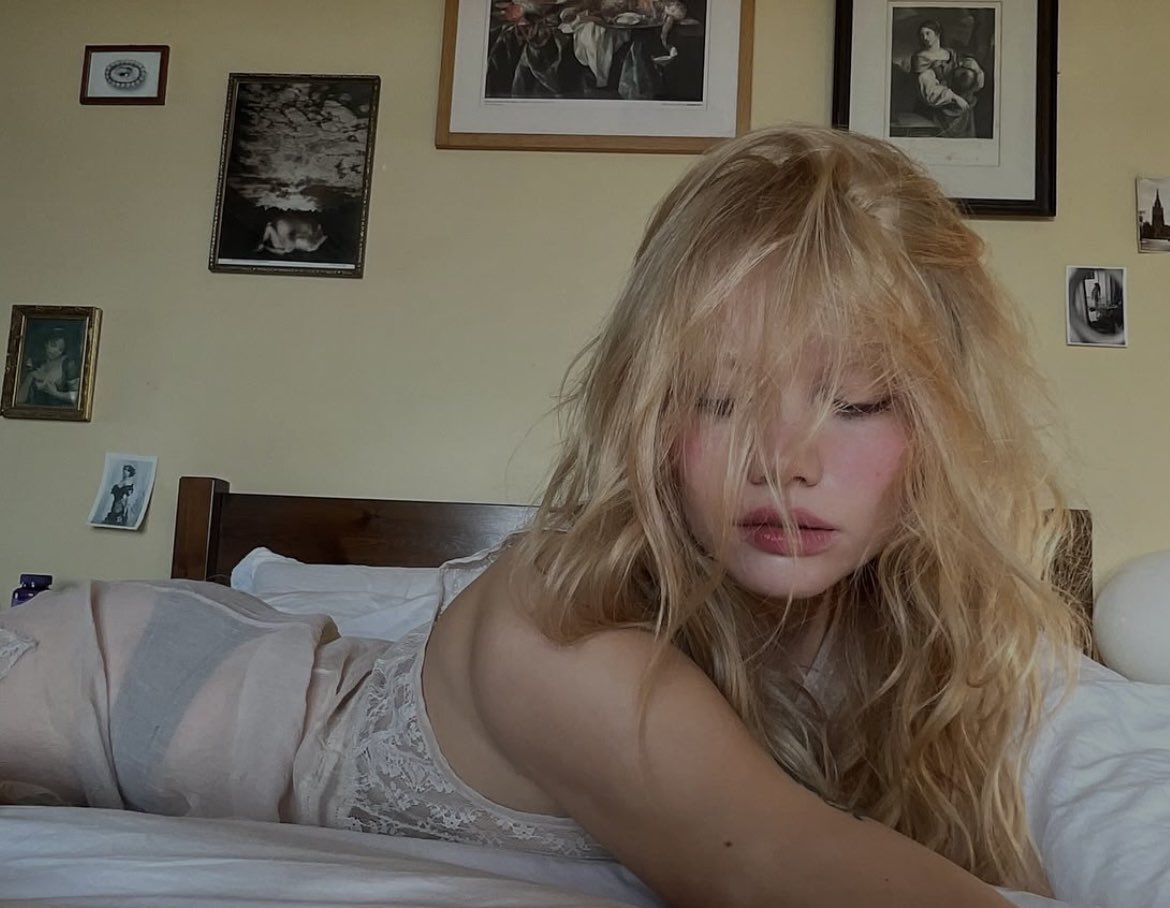 ᅠᅠᅠᅠᅠᅠᅠᅠ
ᅠᅠᅠᅠ
ᅠ
                           ᅠᅠᅠᅠ
ᅠᅠᅠᅠ
ᅠ