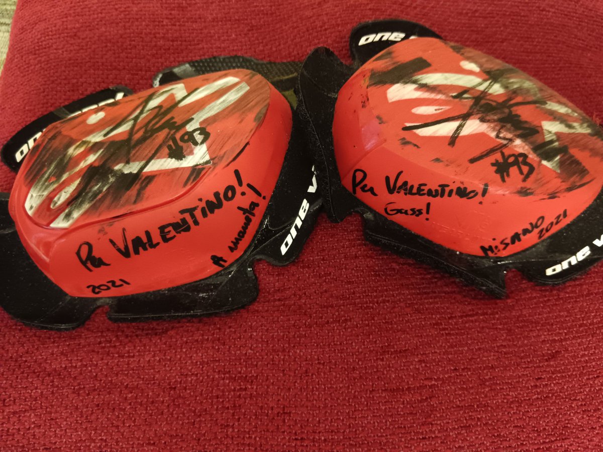 Non le venderei per nulla al mondo! 
Il valore affettivo che hanno è immenso! 
I ricordi e le emozioni non hanno prezzo! 
Povera la gente arida di emozioni!