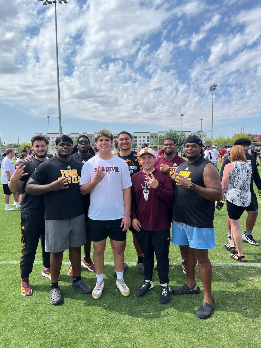 Jake Hildebrand (@jakeh_2027) on Twitter photo Had a great time learning and competing at the OL/DL Mega Camp <a href="/ASUFootball/">Sun Devil Football</a>. I am very honored to have earned the OLine MVP Award. Thank you to all of the wonderful coaches, players, and staff for all your help and knowledge. <a href="/KennyDillingham/">Coach Dillingham</a> <a href="/CoachTuitele/">Saga Tuitele</a> <a href="/TyBarret/">Coach Ty Barrett</a> #ForksUp Had a great time learning and competing at the OL/DL Mega Camp <a href="/ASUFootball/">Sun Devil Football</a>. I am very honored to have earned the OLine MVP Award. Thank you to all of the wonderful coaches, players, and staff for all your help and knowledge. <a href="/KennyDillingham/">Coach Dillingham</a> <a href="/CoachTuitele/">Saga Tuitele</a> <a href="/TyBarret/">Coach Ty Barrett</a> #ForksUp