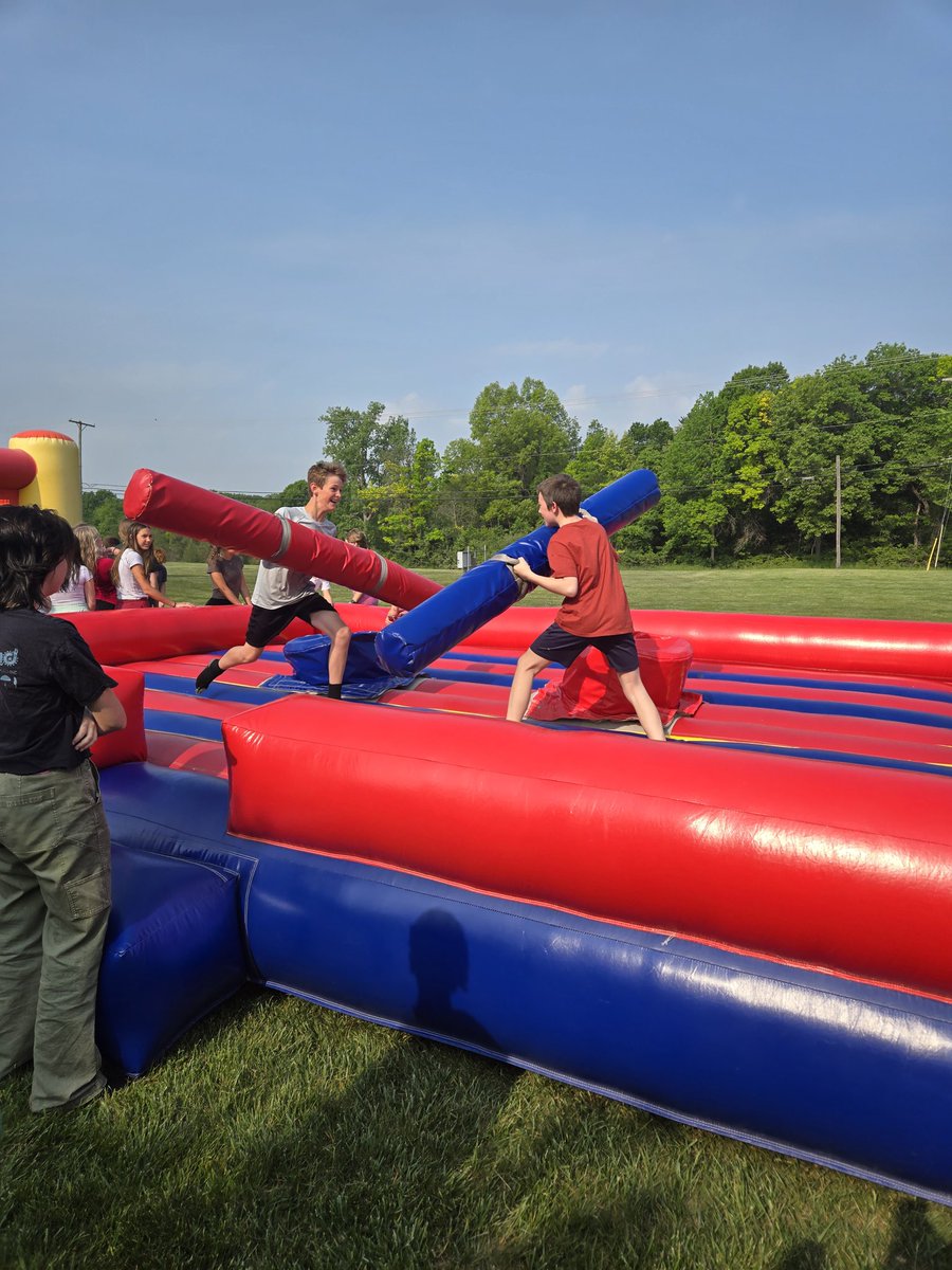 Sarah Weingartz tweet media