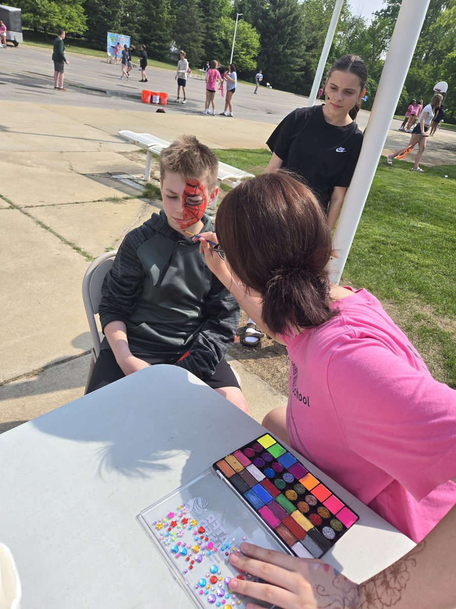 Sarah Weingartz tweet media