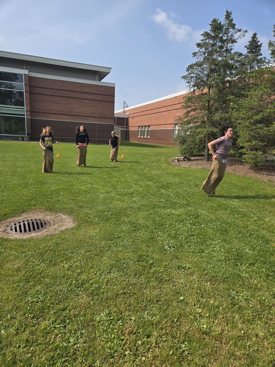 Sarah Weingartz tweet media