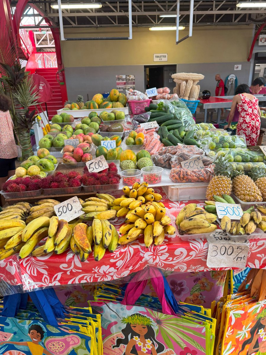 Collège Taaone tweet media