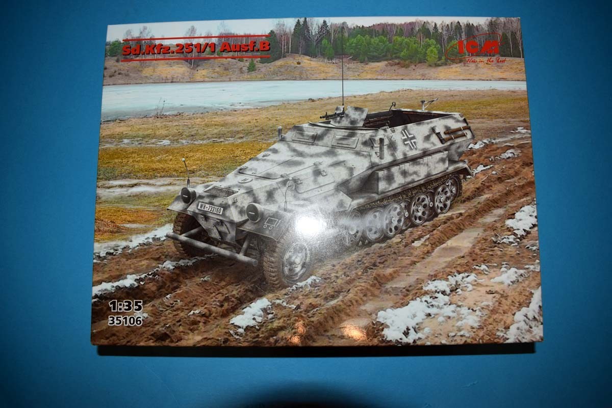Sd. Kfz. 251/1 Ausf.B dlvr.it/TL9ZR1