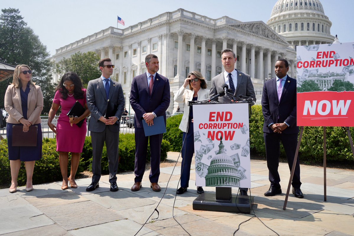 Congressman Seth Magaziner (@rep_magaziner) on Twitter photo People are tired of corruption in Washington.Â
I joined <a href="/RepJoeNeguse/">Rep. Joe Neguse</a> and other colleagues with real ideas for how to end the insider dealing that plagues Congress, including my bill to ban Members from trading stocks.
We were sent here to work for the people, not ourselves. People are tired of corruption in Washington.Â
I joined <a href="/RepJoeNeguse/">Rep. Joe Neguse</a> and other colleagues with real ideas for how to end the insider dealing that plagues Congress, including my bill to ban Members from trading stocks.
We were sent here to work for the people, not ourselves.