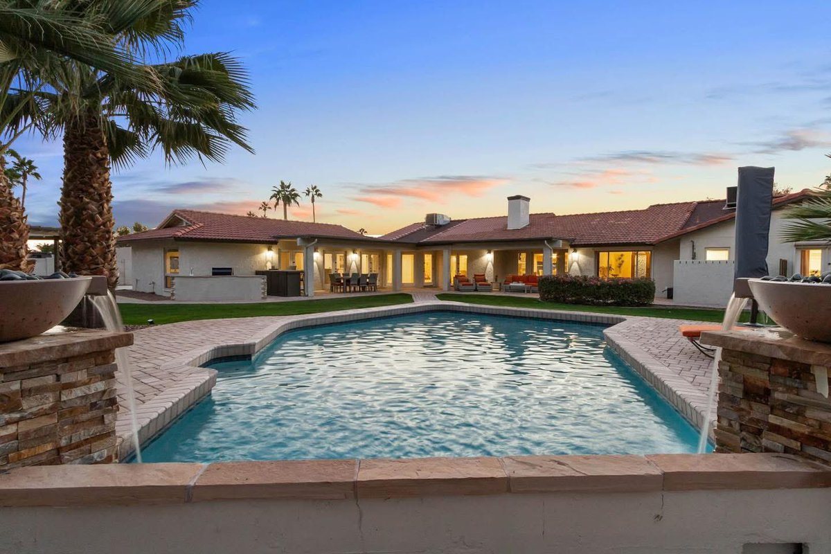 Sundays in Scottsdale were made for pool dips and desert bliss!

It’s the first Sunday of June, and if you’re lucky enough to be spending it in one of our Scottsdale vacation homes, you're already winning.

#ILoveScottsdale #SundayVibes #ScottsdaleRentals #BookDirect
