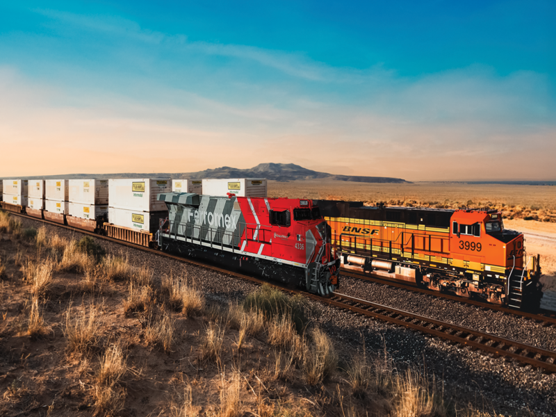 InfoTransportes's tweet photo. 🚆🌎#GMXT, #BNSF y #JBHunt lanzan #Quantum de #México, un nuevo servicio #intermodal para cargas sensibles entre 🇲🇽 y 🇺🇸, prometiendo mayor velocidad, control 24/7 y conexión directa entre #CDMX, #Monterrey, #Chicago y #Dallas #Ferrocarril

👉https://t.co/pLtclPaJyq https://t.co/hVOktYRLrN