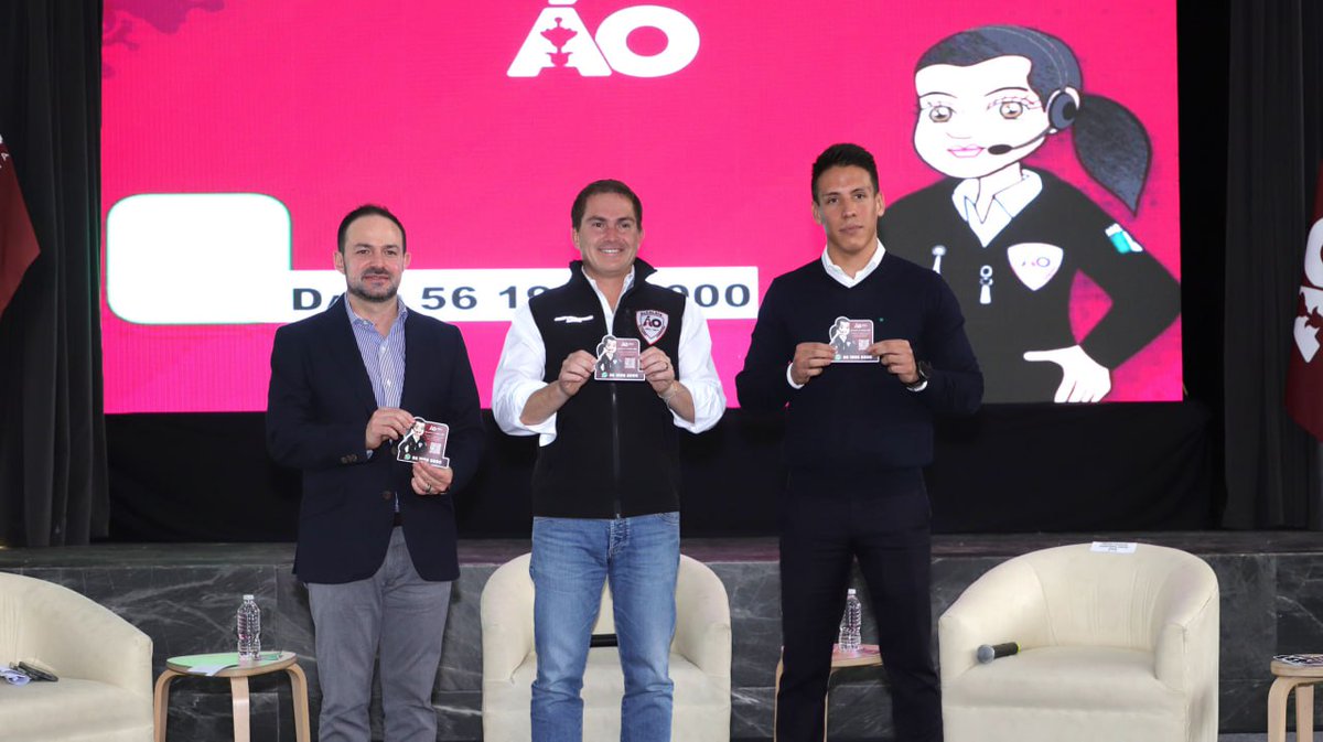 LopezCasarinJ's tweet photo. 📸Les comparto algunos momentos de la presentación de Dalia, nuestra nueva asistente virtual.

Gracias al trabajo en equipo, hoy damos un paso importante hacia una alcaldía más moderna, cercana y eficiente. Con Dalia vamos a poder sistematizar, medir y atender mejor la demanda ciudadana.

Agradezco a Iñigo Fernández Baptista de @Meta y a @ManceraCesar de @LaAgenciaCDMX por acompañarnos. ¡Así se ve la innovación cuando se pone al servicio de las y los obregonenses! 🙌🏻
#HablaConDaliaÁO #AlcaldíaModelo
