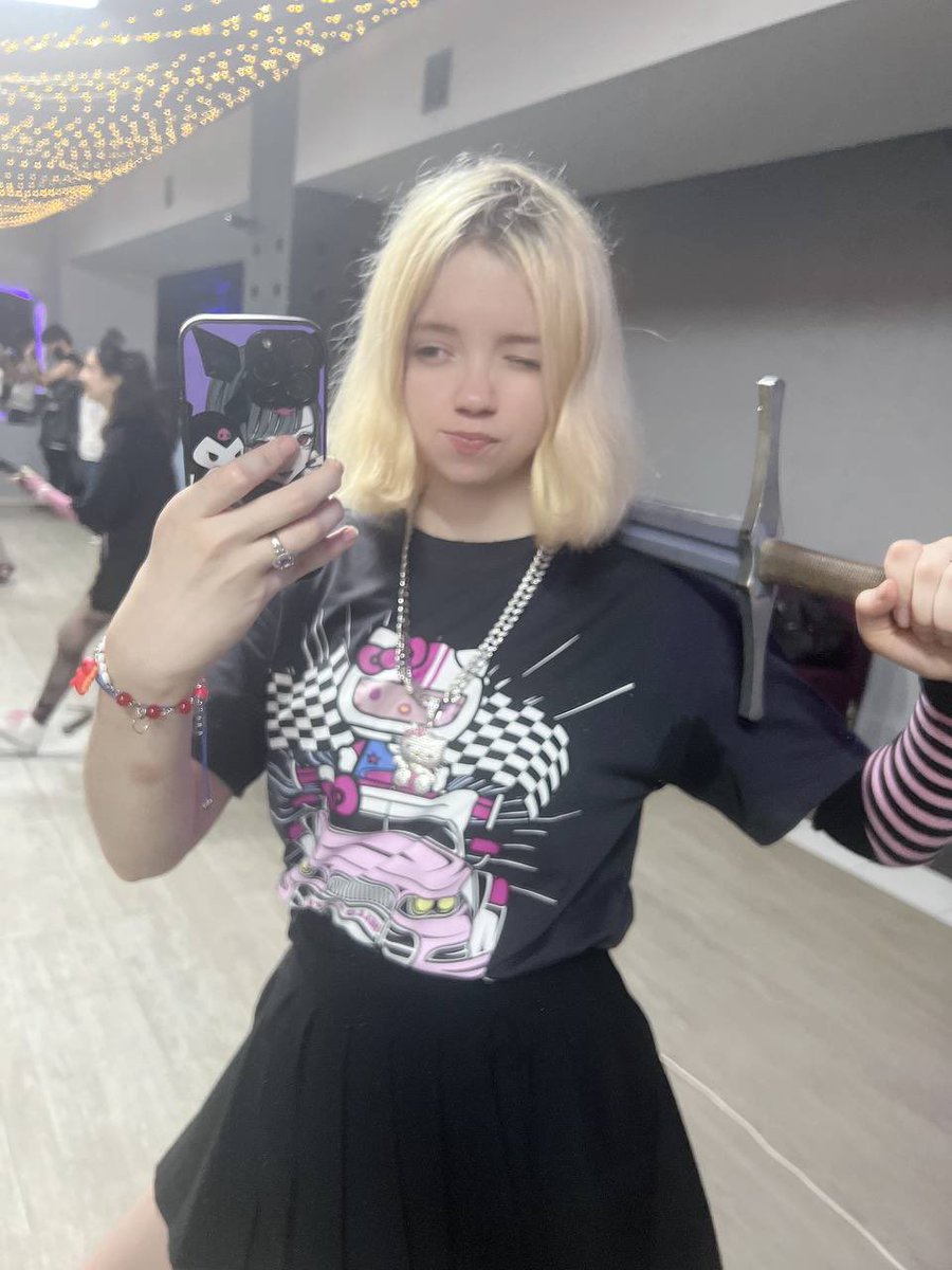 efortlesskitty's tweet photo. inevitable financial damage https://t.co/vYg6vRMR3M