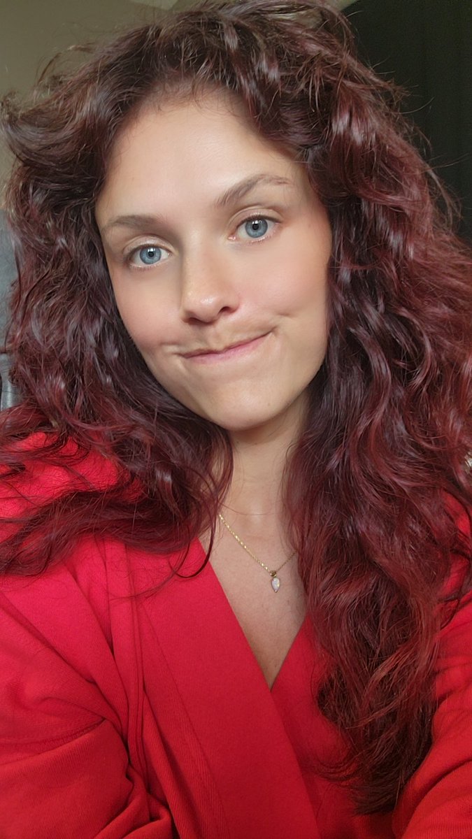 Going live!!! Come join me! ♡
twitch.tv/skydaddi