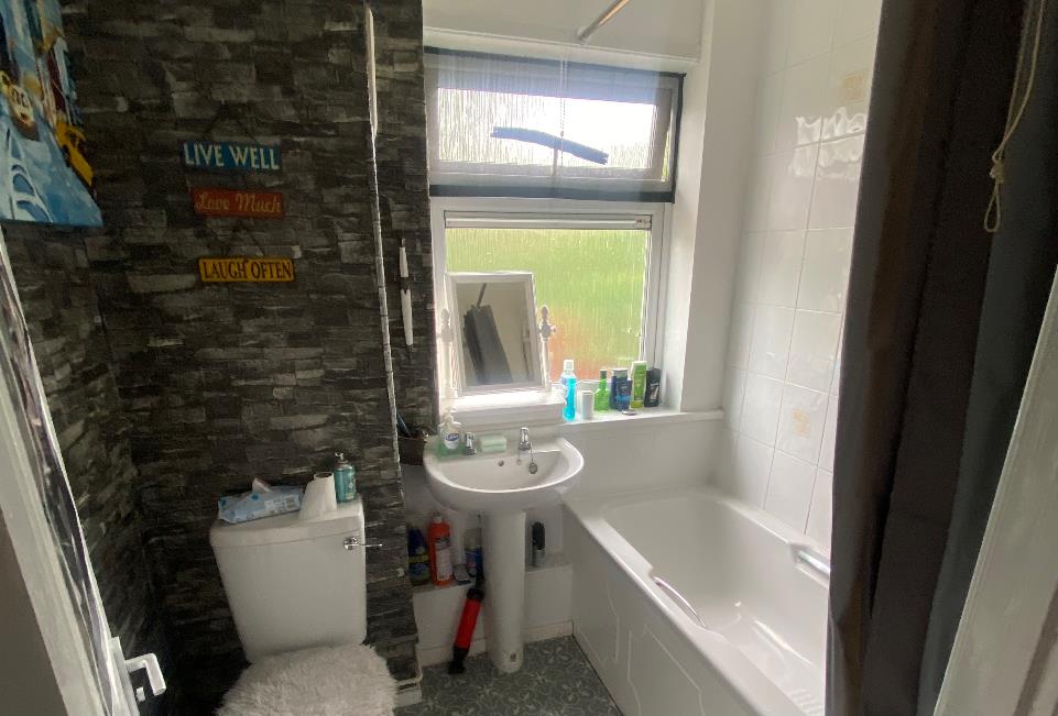 Have a look at this property currently being advertised on House Exchange!

🏡1 Bedroom Flat
📍 #Leeds , West Yorkshire
🔑Leeds City Council

Find out more about this home here 👇
houseexchange.org.uk/property-searc…
