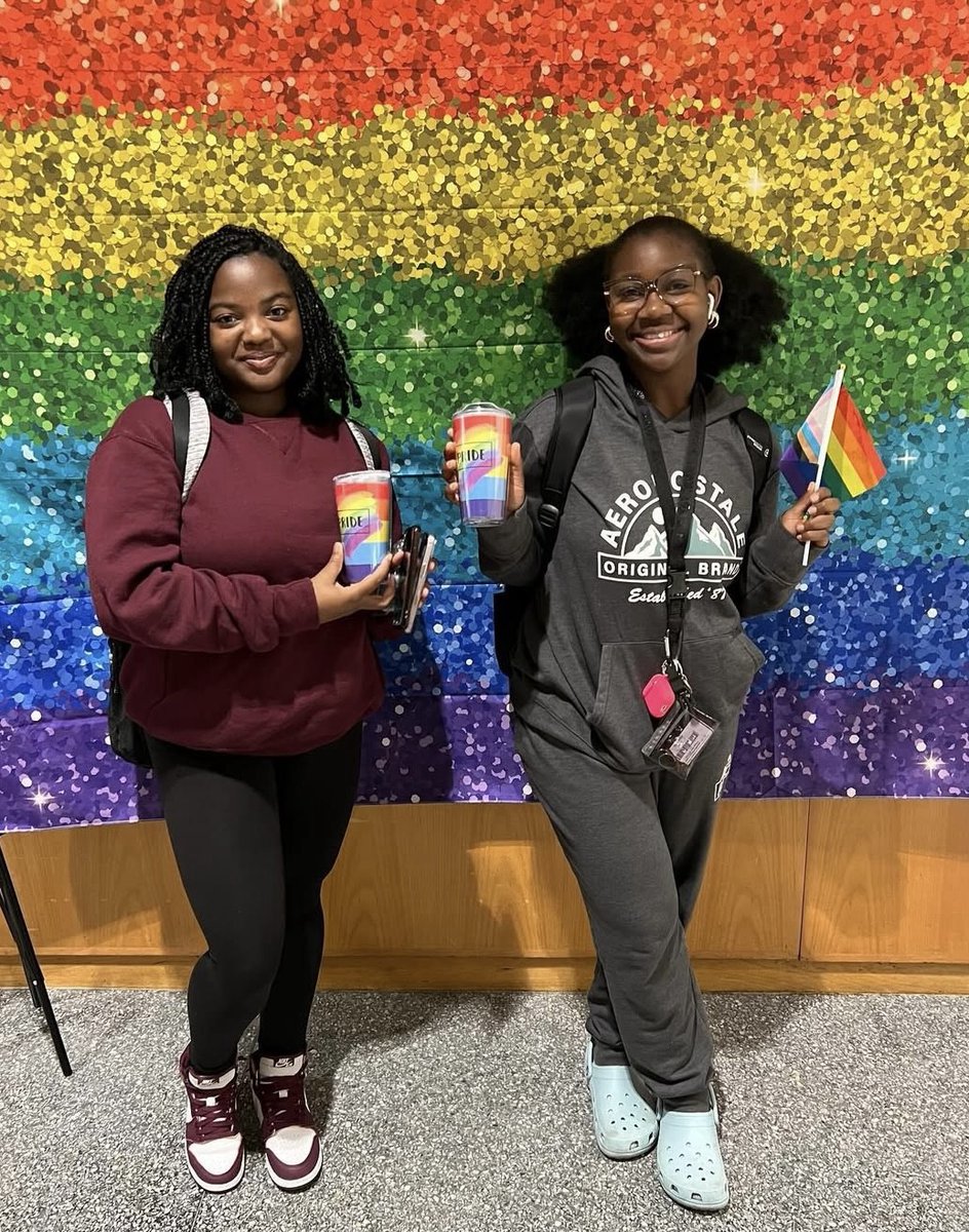 Happy Pride Month from UMES! 🌈 ✨

This month—and every month—we celebrate pride, identity, and the freedom to be you!