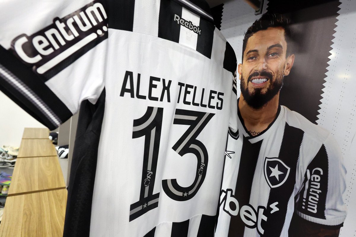 Botafogo's tweet photo. 1️⃣3️⃣ #Aura90 

📸 Vítor Silva/ BFR https://t.co/WqFegeR4pr