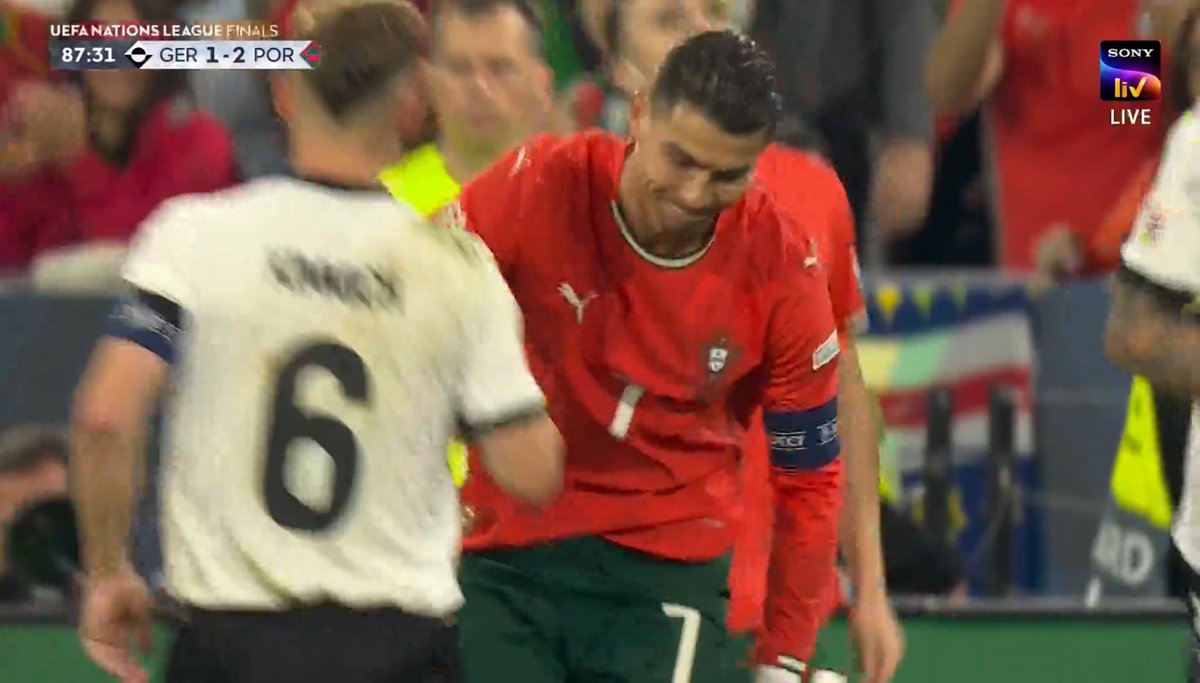 GurramJashuvaa's tweet photo. Watching this Legend in One last prominent tournament @Cristiano ❤️
His 68' goal is what made Portugal win over mighty Germany for the First time in 25 Years ❤️🔥
#UEFANationsLeague #PORvsGER #GERvsPOR #NationsLeague #FazHistória #PORvGER #GERvPOR #GERPOR #PORGER https://t.co/ooURgFcwiW