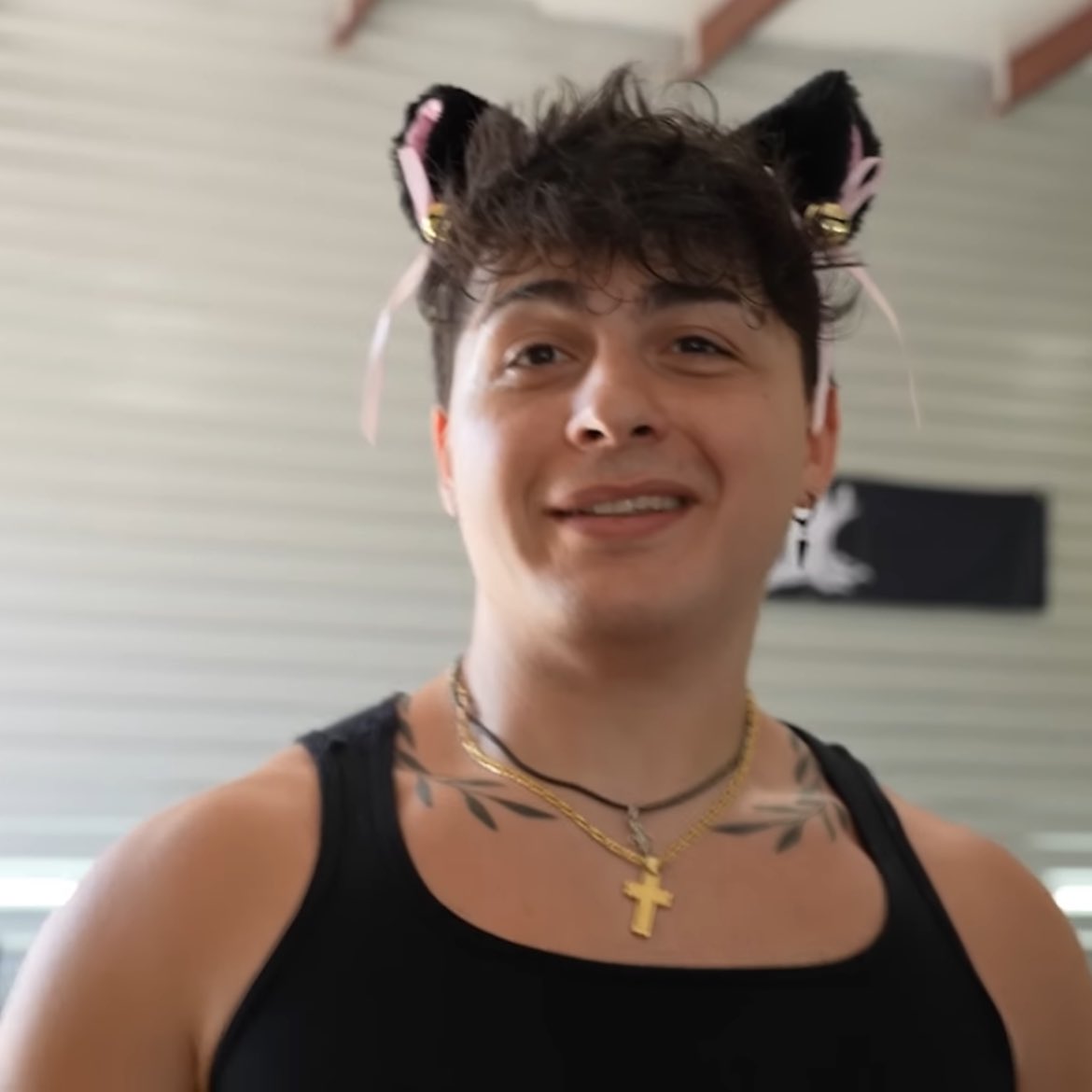 tatergasm's tweet photo. lovely outfits in the new video guys https://t.co/wewCokRVve
