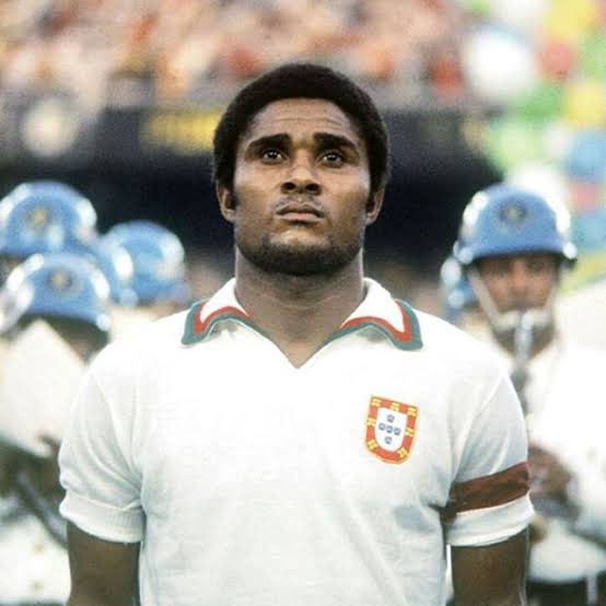 🇵🇹 Eusébio na carreira:

- 639 jogos
- 624 gols

ABSURDO! 😳