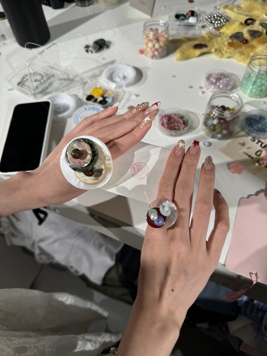 One of the reasons I’m obsessed with London is that there is ALWAYS soak thing to do. Here is to Sunday’s workshop at Teplo, first Uzbek pop up in london. Sustainable way of getting rid of unused buttons and making them into something pretty &amp; functional! bit.ly/3SSoSLb
