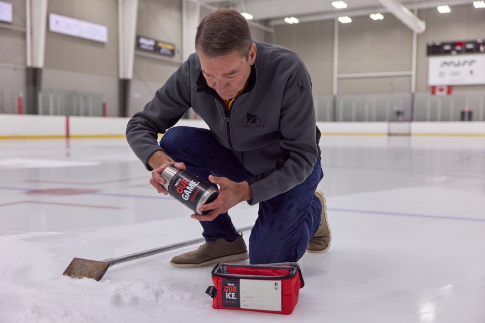 For Game 1, the ice at Rogers Place has been refreshed using ice collected from the hometown rinks of several Oilers players across Canada 🇨🇦 

A meaningful touch to mark the start of the Final 👏
