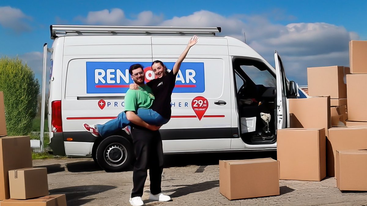 frida_mlr's tweet photo. VENDREDI 17h !! UNE GROSSE VIDÉO SORT SUR MA CHAÎNE: fridavlogs 
 Paris -> Suisse -> Paris https://t.co/S3FDpzyjNL