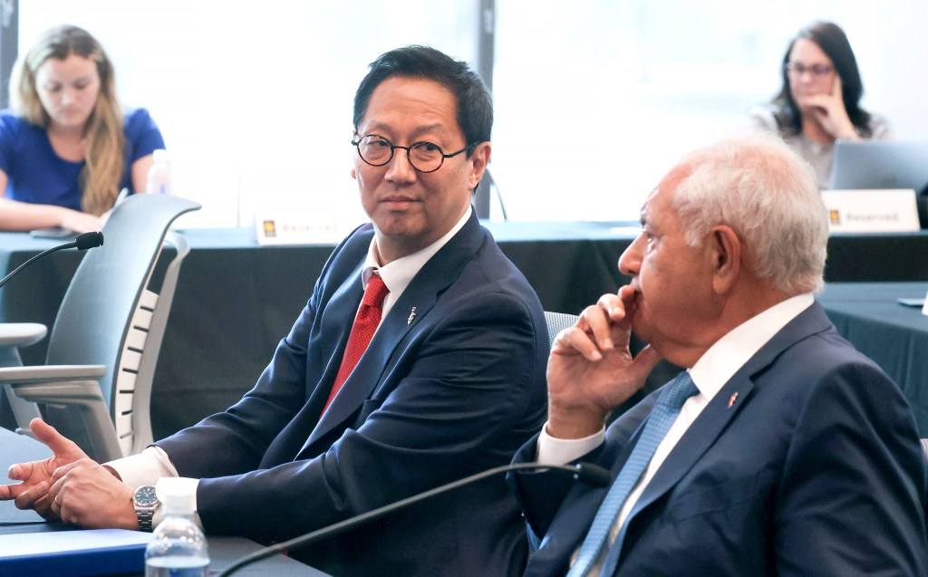 After Ono’s rejection, what’s next for the University of Florida? trib.al/zkA6R0B