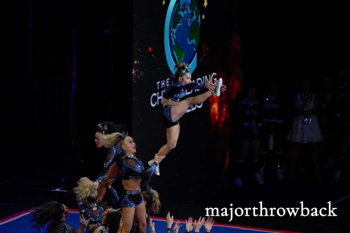 majorthrowback's tweet photo. Happy world champ Wednesday to the ladies of aqua 😘 (ft. pics I took at worlds) https://t.co/Kbcx62PUP5