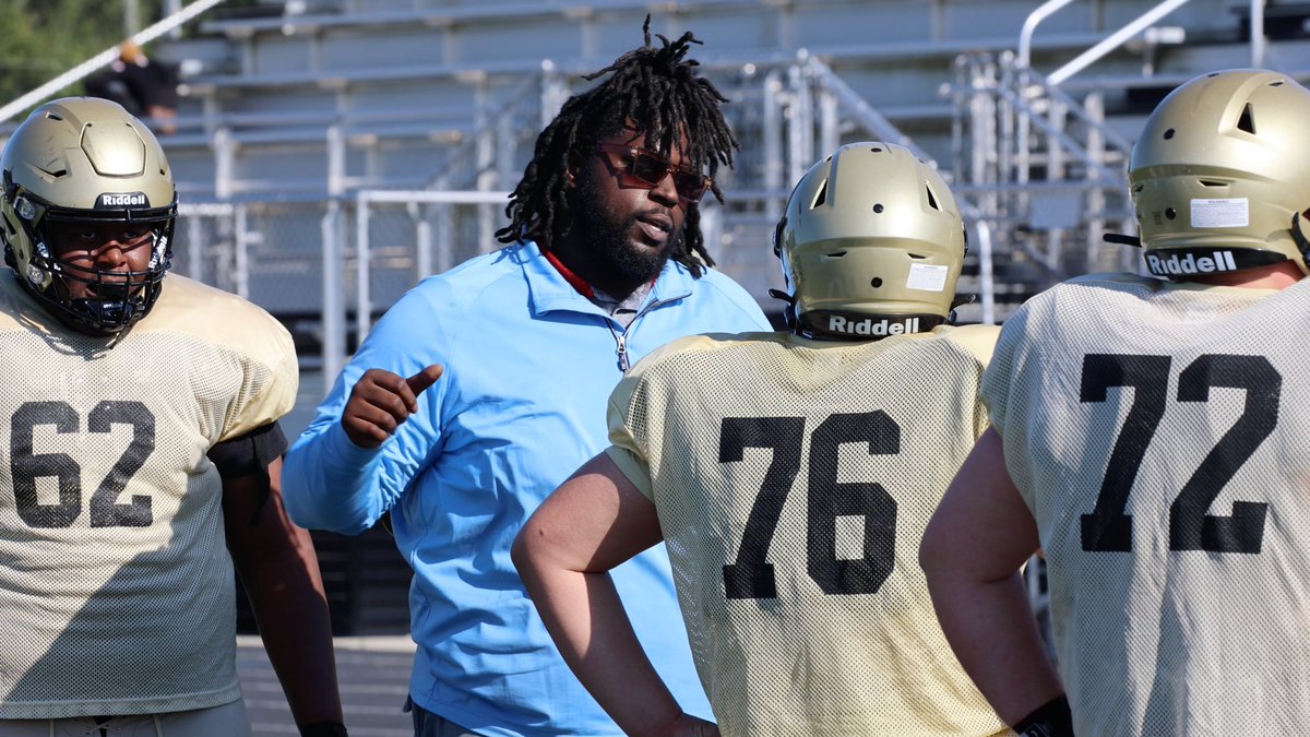 Alphonse Taylor (@shankk50) on Twitter photo Feels good to be home in Warrior Land! <a href="/TheDWarriors/">Davidson Warrior Football 🏈</a> <a href="/DHS_Warriors/">Davidson High School</a> <a href="/DHSWAthletics/">Davidson High School Athletics</a>
📸<a href="/TimFinnigan12/">Tim Finnigan</a>
disclaimer: I’m in blue because these are pics from Spring ball. I left the Senior Bowl Charity golf event and went straight to practice! No change of clothes. Straight work! 😂 Feels good to be home in Warrior Land! <a href="/TheDWarriors/">Davidson Warrior Football 🏈</a> <a href="/DHS_Warriors/">Davidson High School</a> <a href="/DHSWAthletics/">Davidson High School Athletics</a>
📸<a href="/TimFinnigan12/">Tim Finnigan</a>
disclaimer: I’m in blue because these are pics from Spring ball. I left the Senior Bowl Charity golf event and went straight to practice! No change of clothes. Straight work! 😂