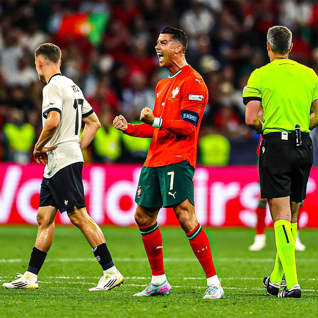 بقيادة القائد التاريخي الأسطورة كرستيانو رونالدو..

منتخب البرتغال يتأهل لـنهائي دوري الأمم الأوروبية