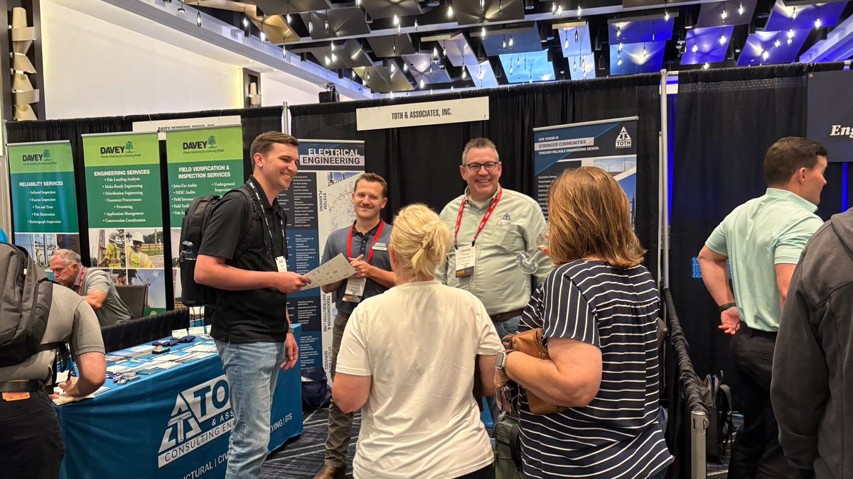 milsoft's tweet image. The Exhibitor Happy Hour is underway @milsoft UC!

The bar is open and the chips &amp;amp; guac are flowing — swing by the Expo Hall and celebrate the end of Day 2 in Nashville!
