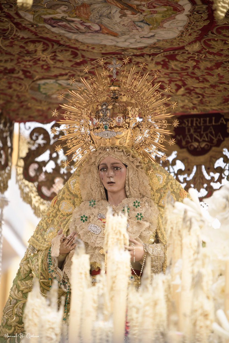 En un momento o en otro, Ella siempre está😁