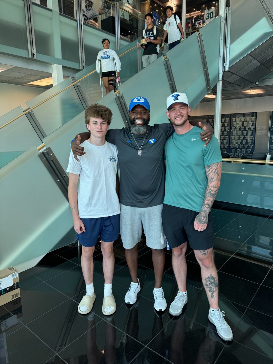AustinMeyer123's tweet photo. Had a great time @BYUfootball camp these past 3 days.
Learned a lot of valuable skills to take back home with me.
Thank you @Bbradley_BYU for showing me around the football facilties. Go Cougs.

@BYUFBRecruiting @fsitake @kalanifsitake 
@DiceTrainingYYC 
@rawsportsyyc @RockPerkins52